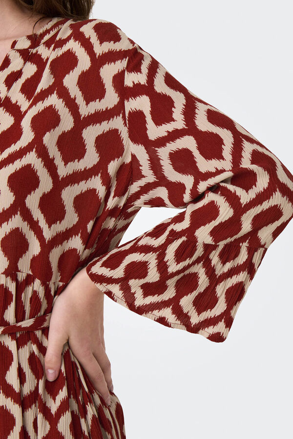 Only Francia ujj&uacute; r&ouml;vid ruha term&eacute;szetes