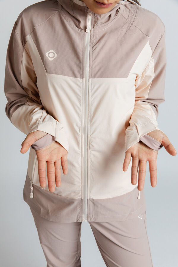 Izas Lightweight hooded jacket pink