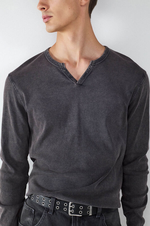 Balmohk long sleeve neck T-shirt with a washed effect black