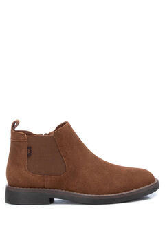 Springfield Men's Chelsea-style ankle boots by the brand Xti.  brown