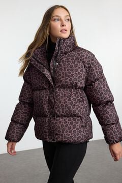 Trendyol Parka acolchoada com capuz branco