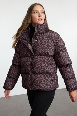 Parka acolchada con capucha