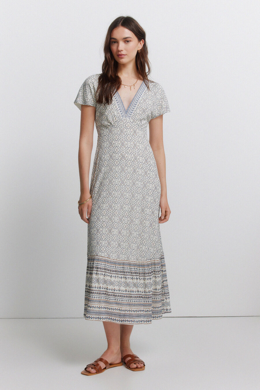 Vestido estampado cenefa escote