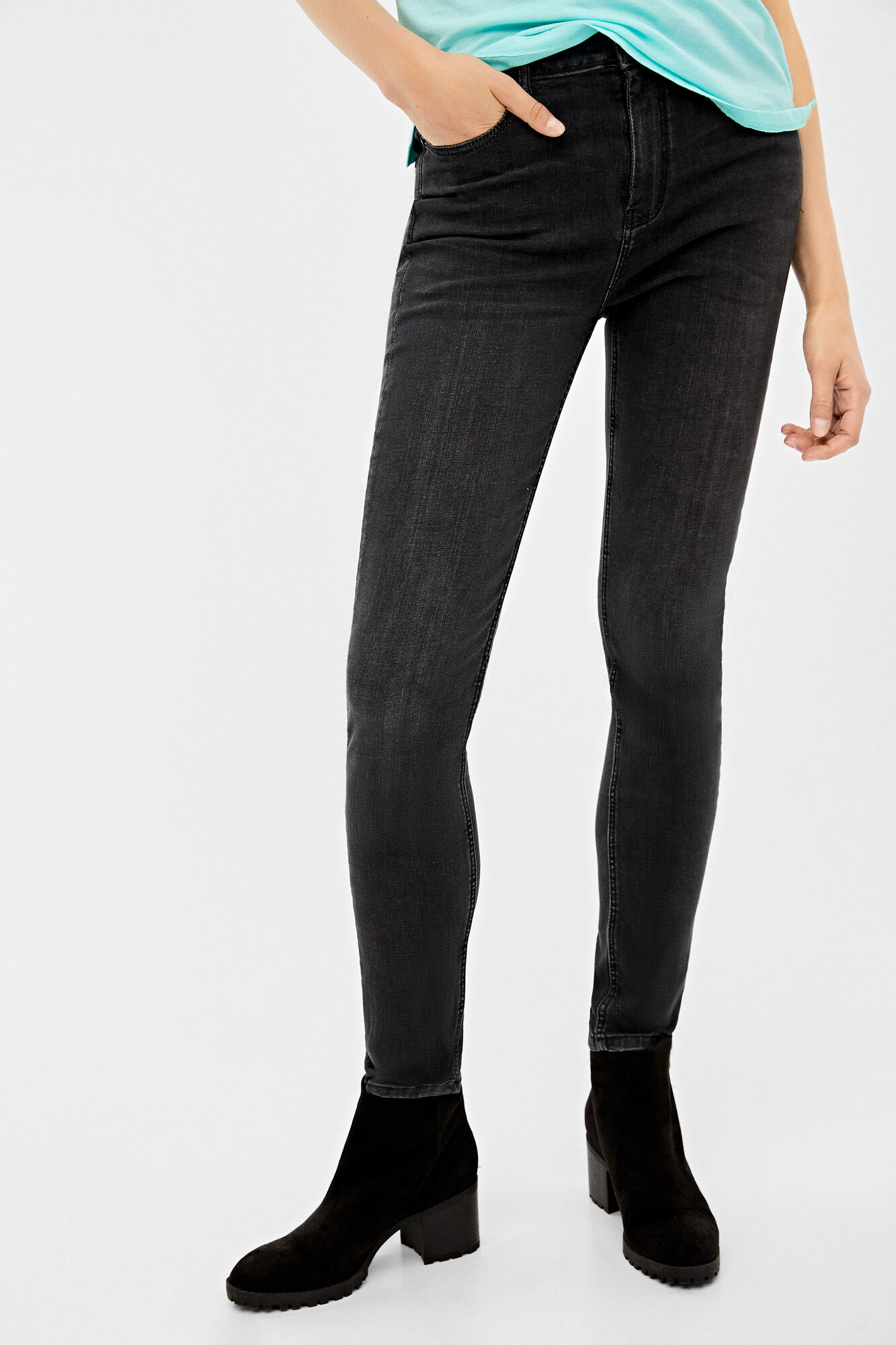 black sculpt jeans