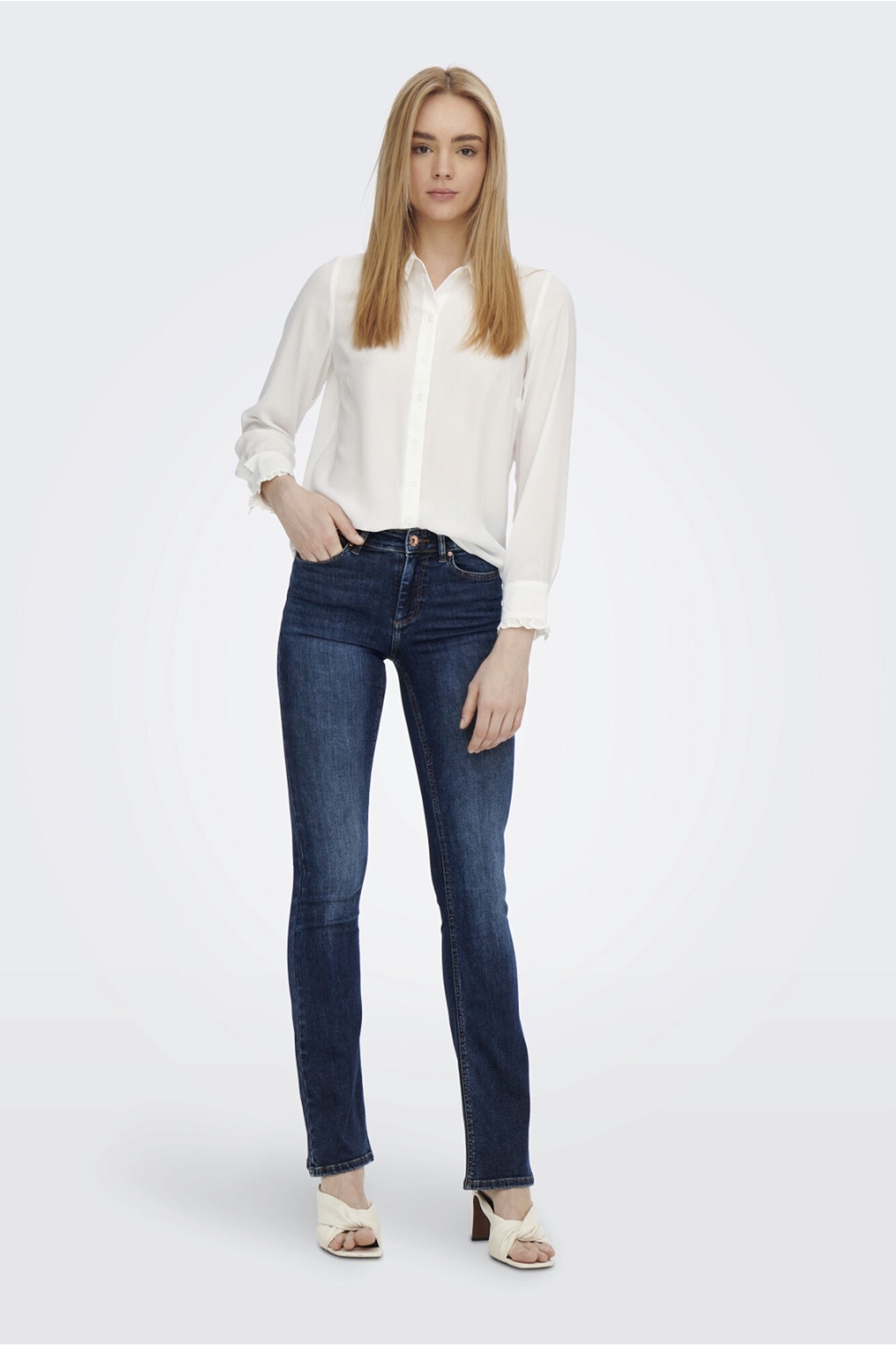 Only Jeans flare de cintura corte