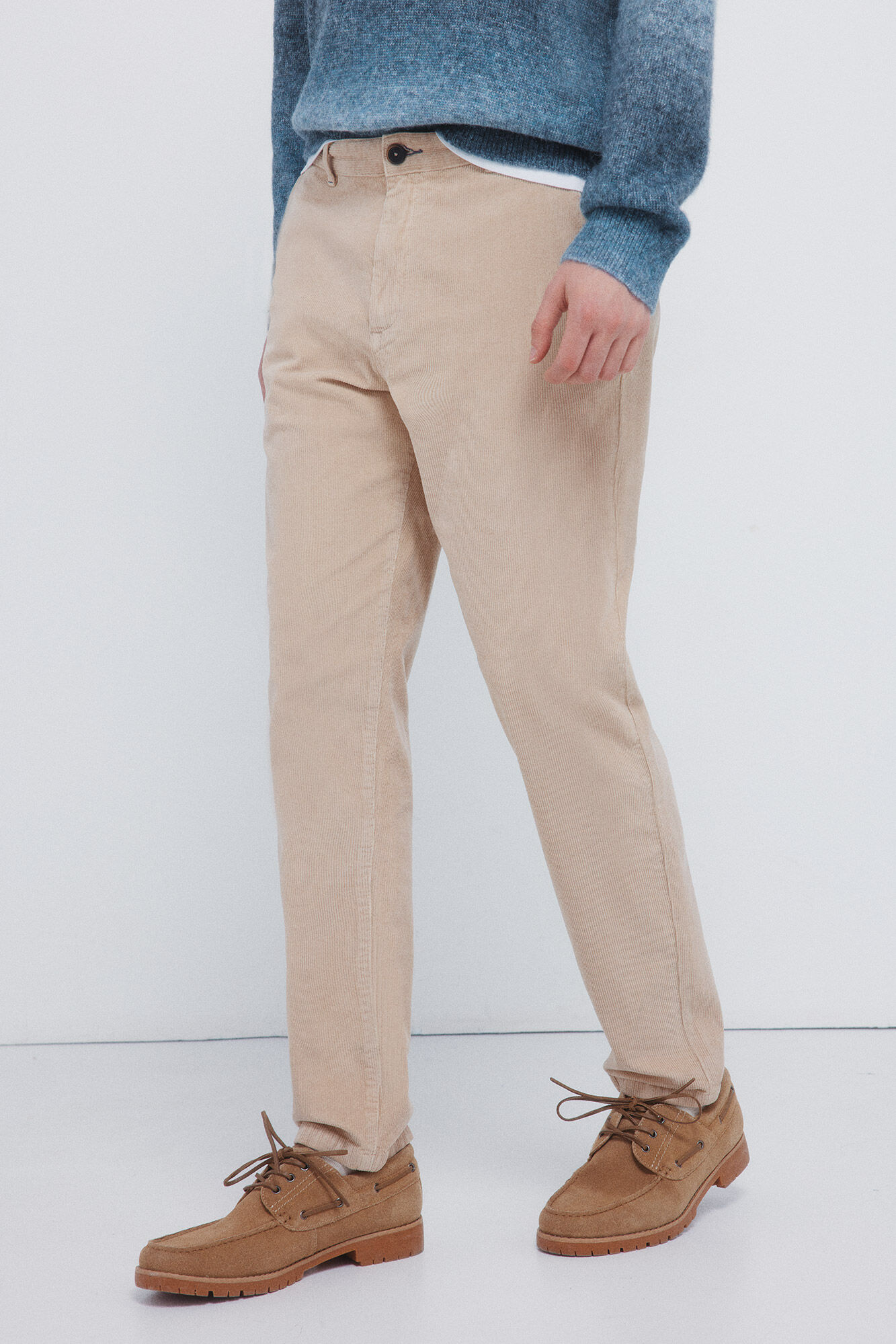 Springfield Udobne čino chino pantalone od pranog somot, uskog kroja