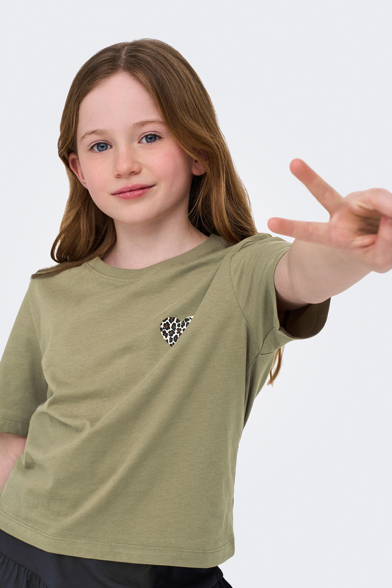 Only Girls T-shirt com cora&ccedil;&atilde;o para menina