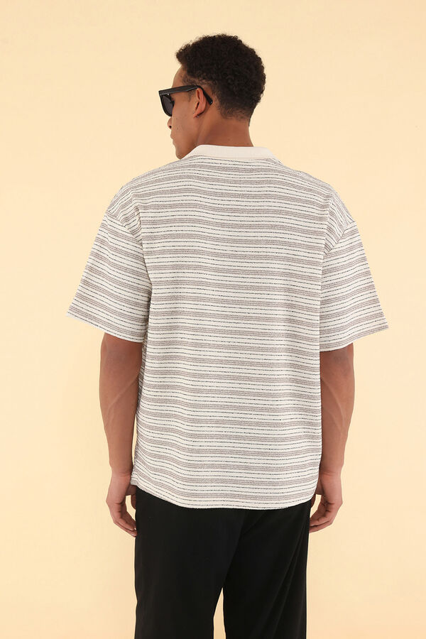 Trendyol Polo de manga corta gris