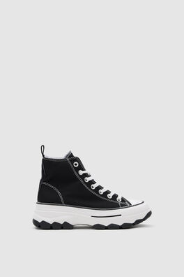 Bota deportiva de loneta