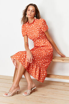 Trendyol Vestido midi de manga corta