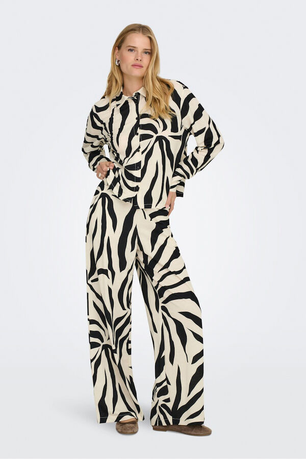 Only Camisa estampada floral preto