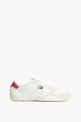 Zapatillas con bandera