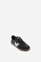 Victoria Victoria Oslo faux leather sneakers with contrasting details and elastic laces black