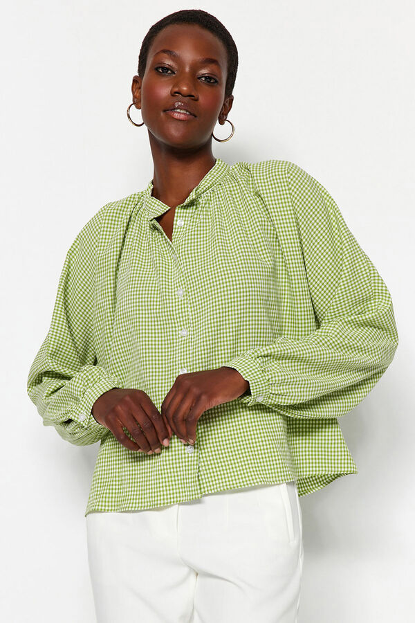 Trendyol Blusa abotonada verde