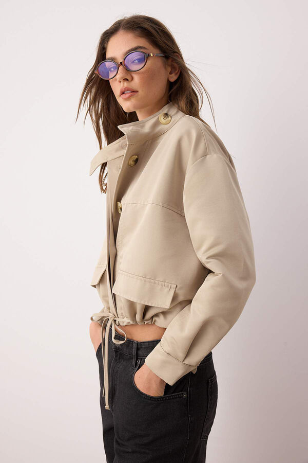 Trendyol Chaqueta fina regular gris