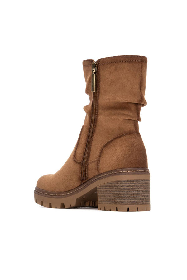 Refresh Casual suede ankle boot nude