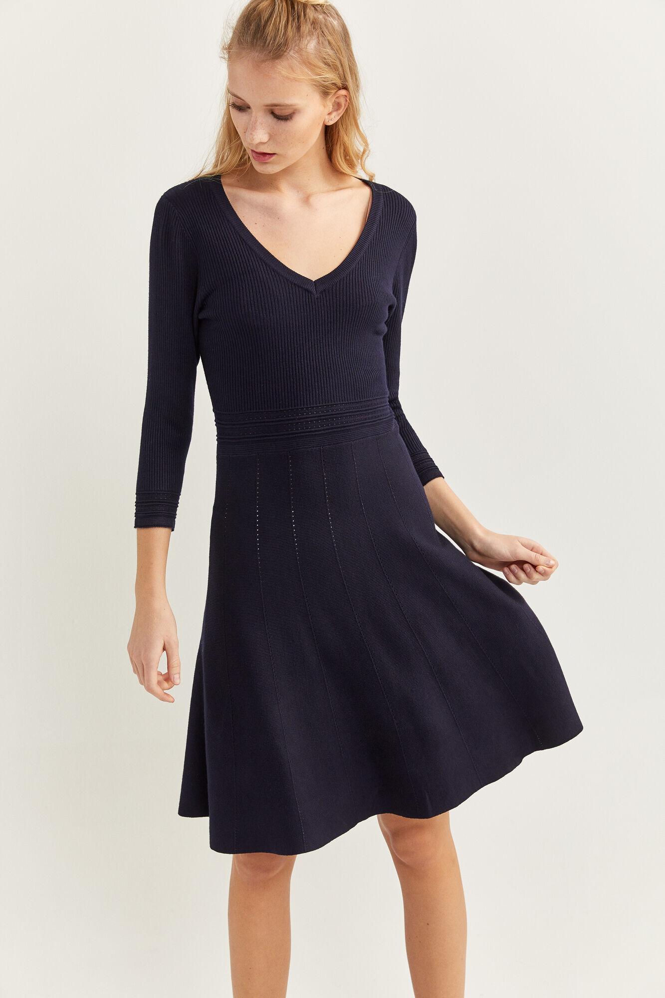 jersey knit dress with sleeves