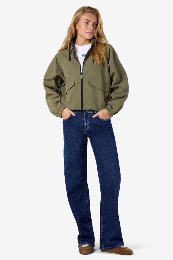 Noisy May Hooded, zip fastening and front pocket windbreaker green