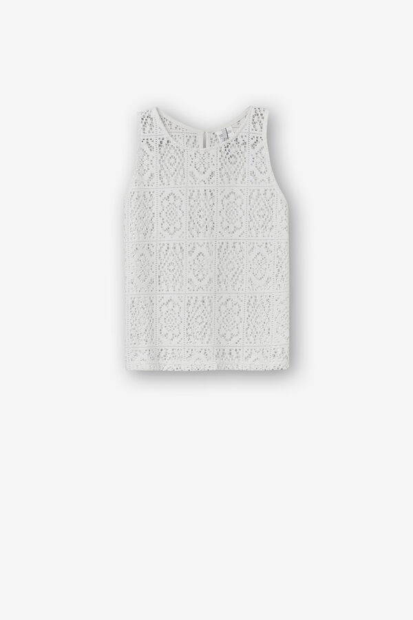Springfield Crochet-Effect Perforated Top white