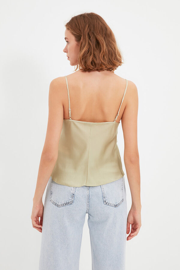 Trendyol Top de tirantes satinado verde