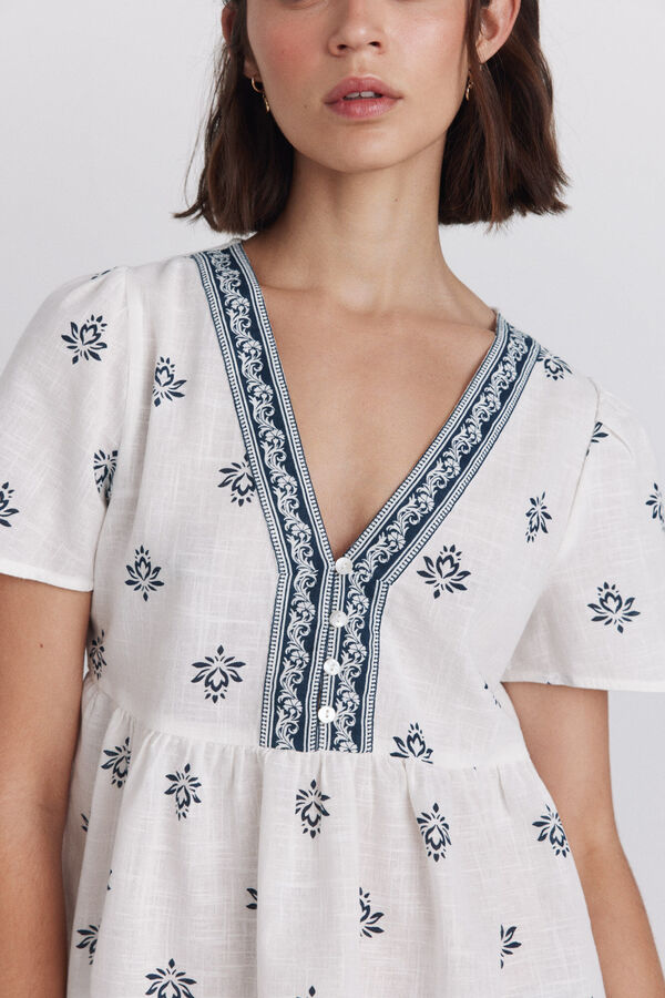 Springfield Peplum shirt with neckline details printed