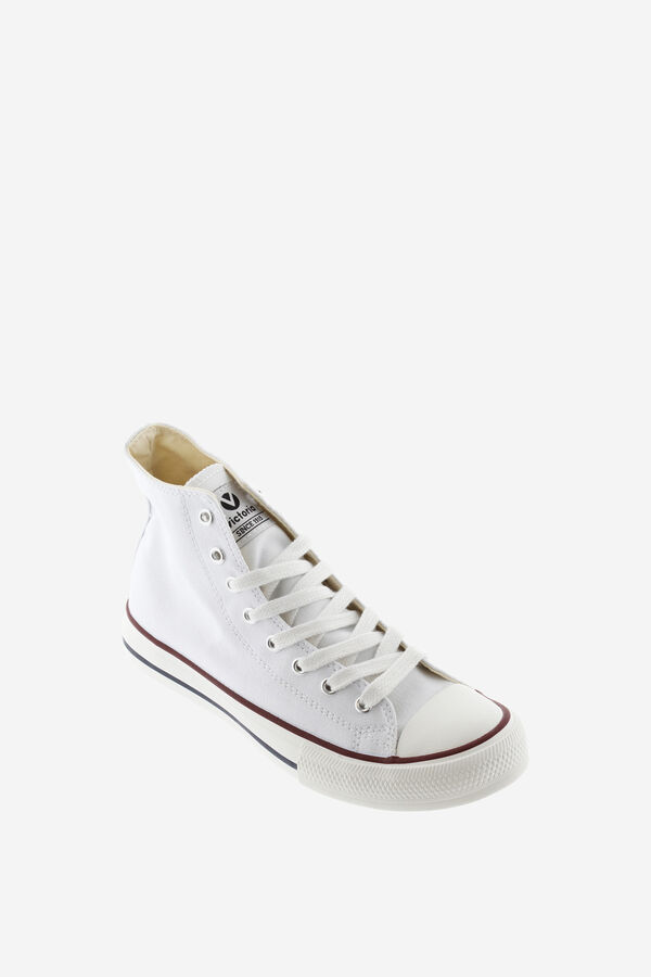 Victoria Unisex canvas high-top sneakers. victory stamp printed on the side in a gloss finish and label on the tongue. 2.5 cm sole and reinforced toe for added resistance and durability. They have a high-density insole for greater comfort. white