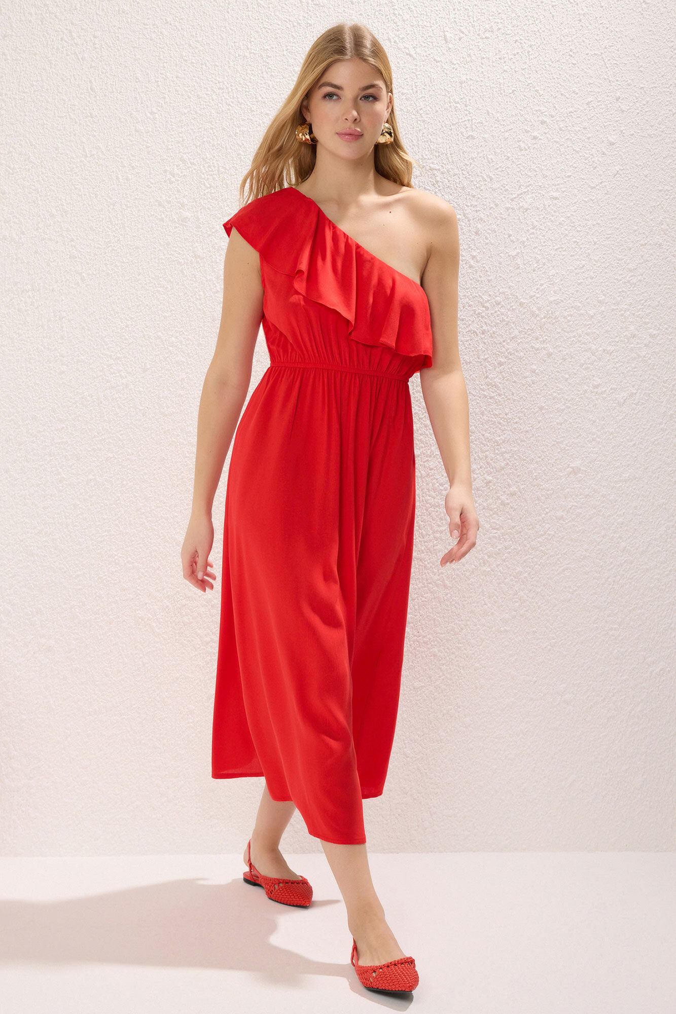Trendyol Vestido midi volante