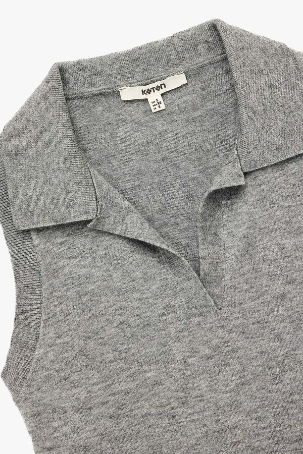 Koton Standard fit gilet with polo shirt neck grey
