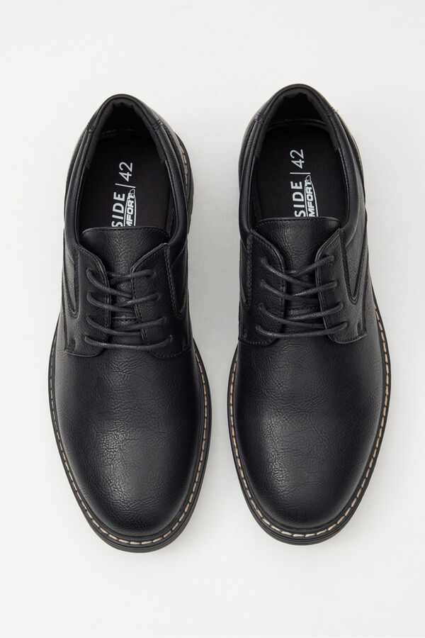 Inside Classic Lace-Up Shoe black