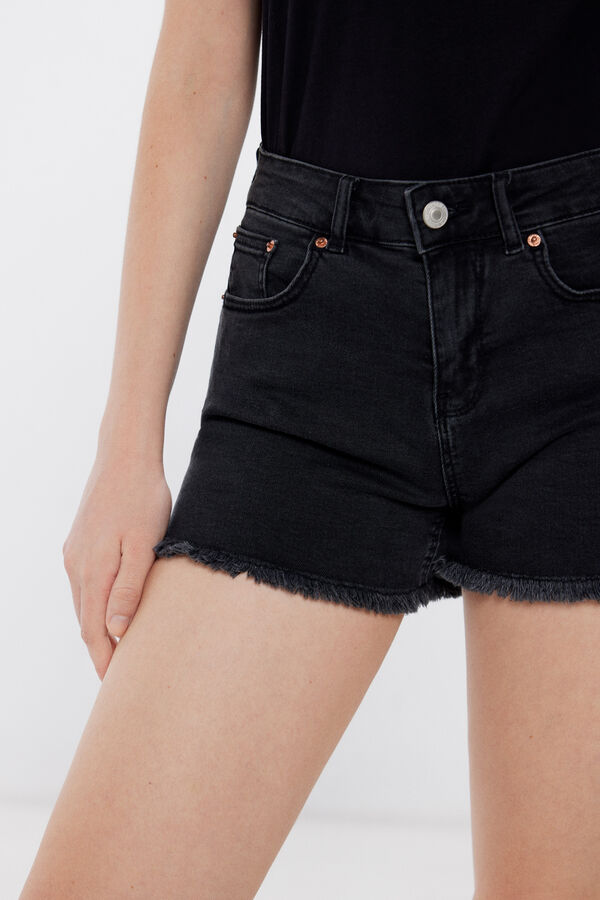 Springfield Shorts Jeans bequem ausgefranst schwarz