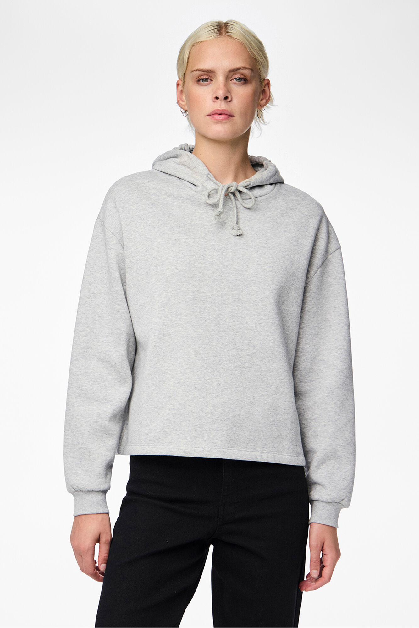 Pieces Sweatshirt b&aacute;sica