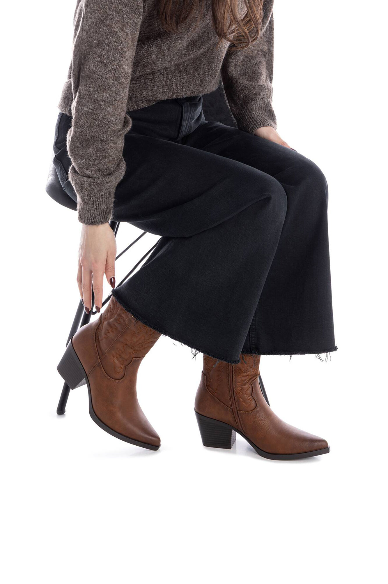 XTI Botin Cowboy Bordado