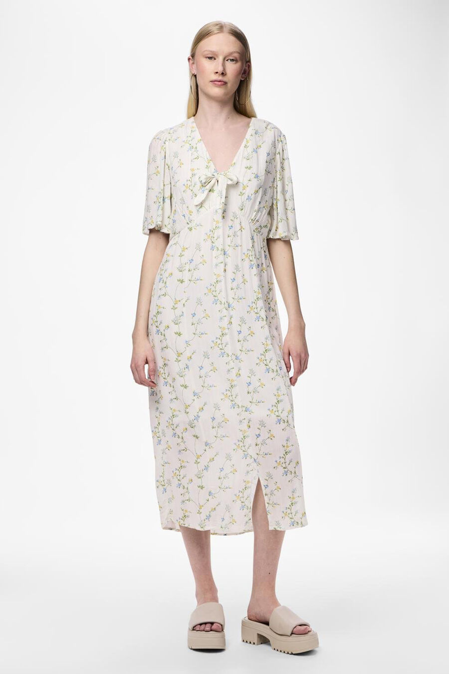 Vestido midi cuello pico