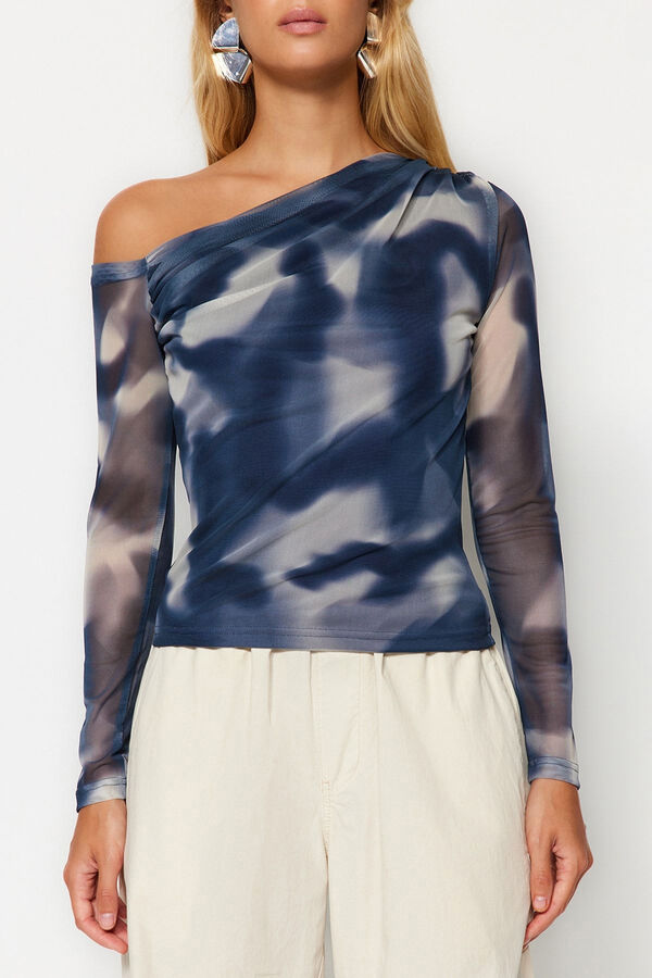 Trendyol Blouse with asymmetrical neck Zelena