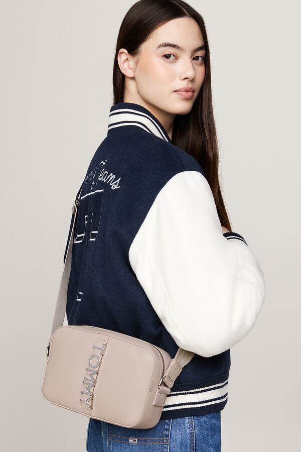 Tommy Jeans Essential logo embossed crossbody (bag) bag brown