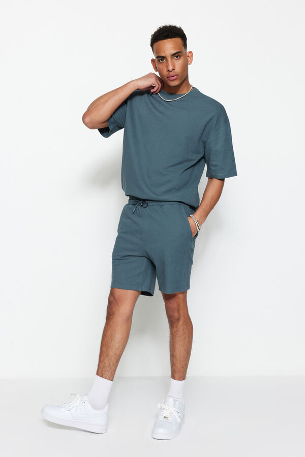 Trendyol Jogger Bermuda shorts green