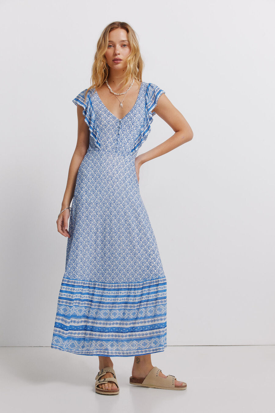 Vestido tirantes volantes cenefa