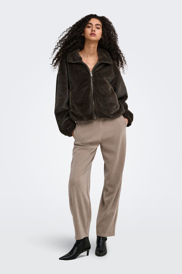 Only Short faux fur coat nude