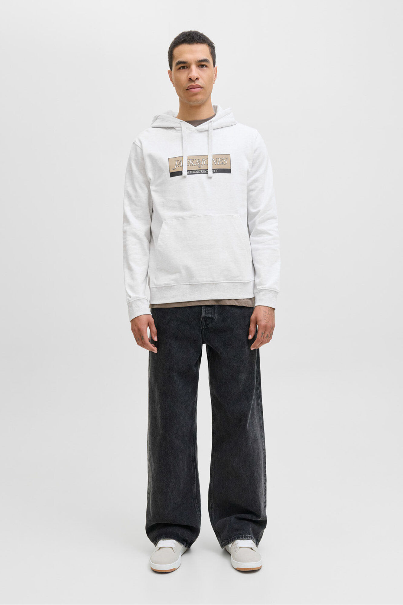 Jack & Jones Sweatshirt com capuz e logo frontal