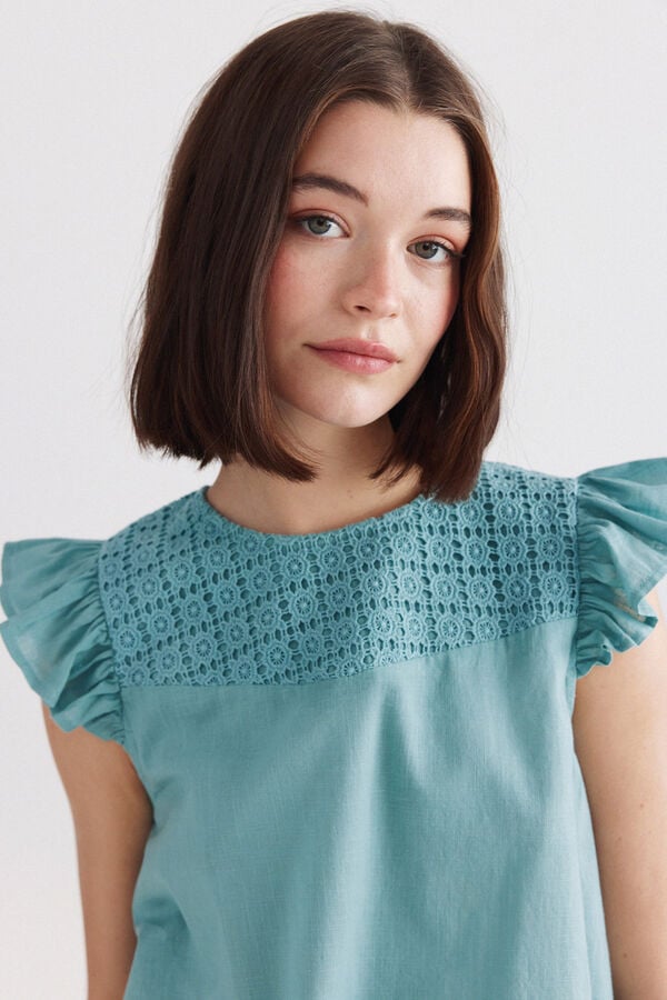 Springfield Crochet ruffle blouse green