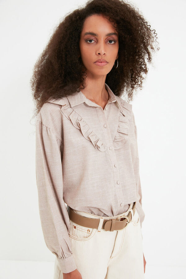 Trendyol Camisa detalle volantes beige