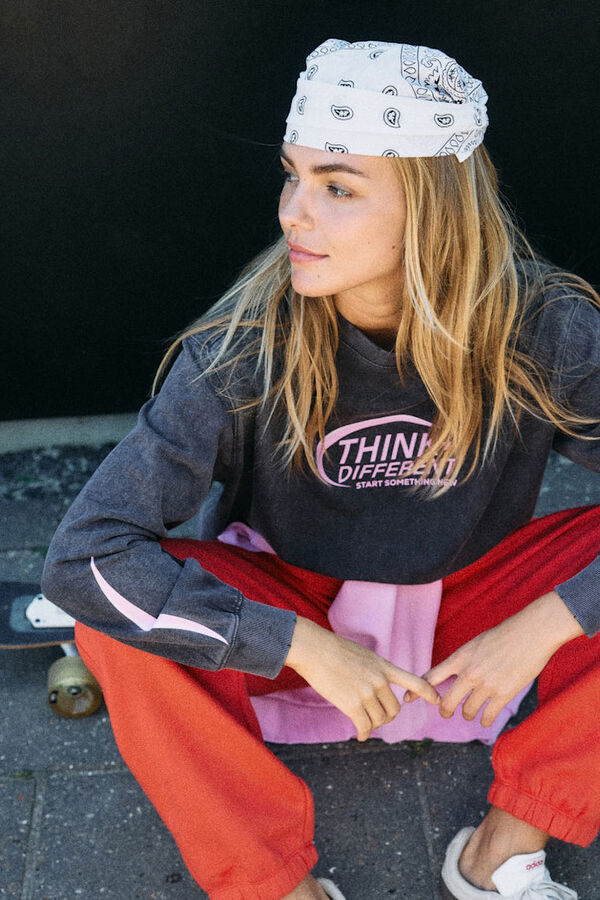 Noisy May Distressed sweatshirt grey