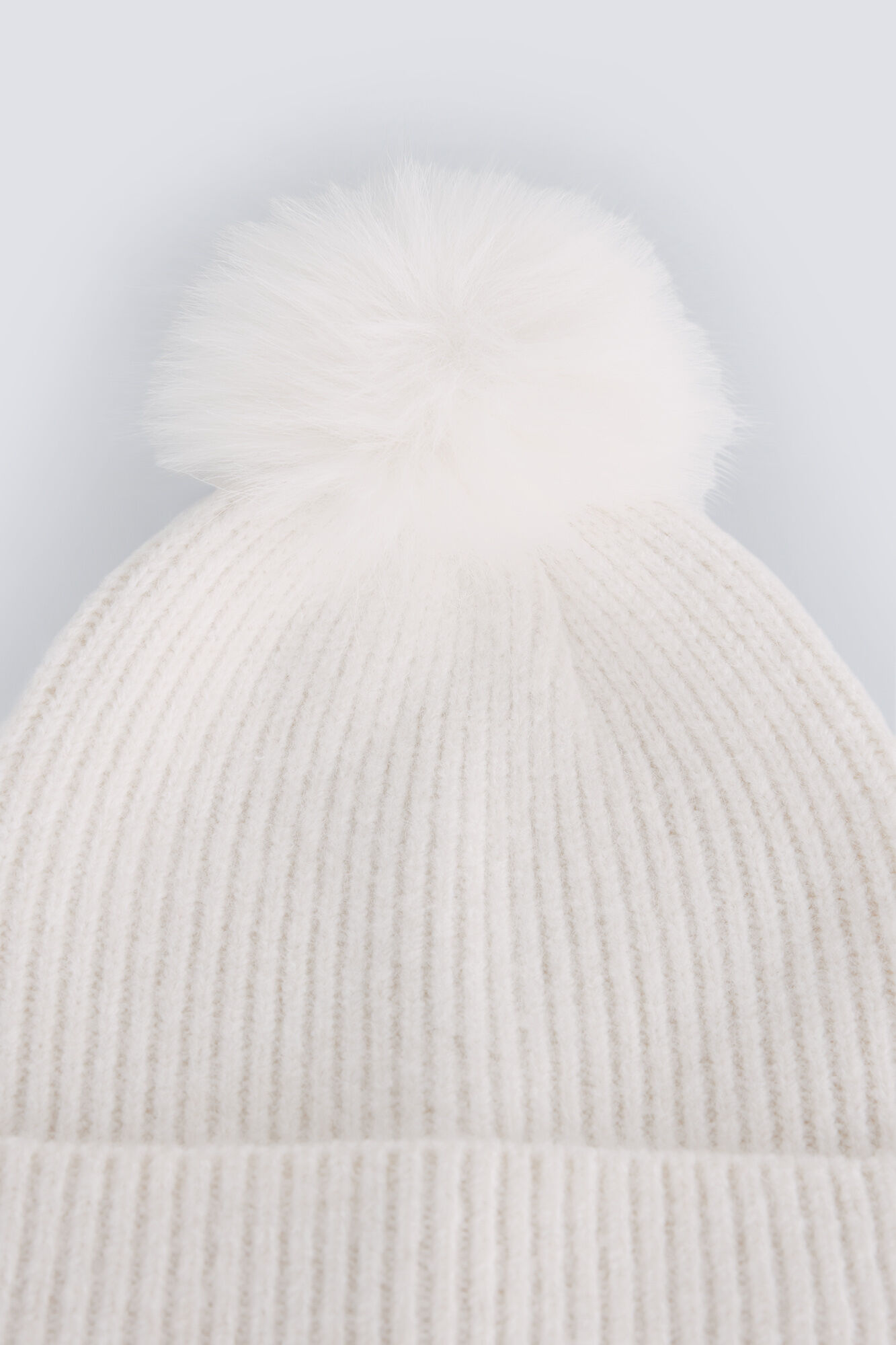 Springfield Gorro punto pomp&oacute;n