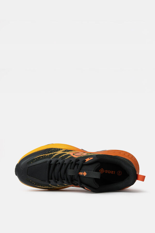 Izas Multi-activity cushioning trainers black
