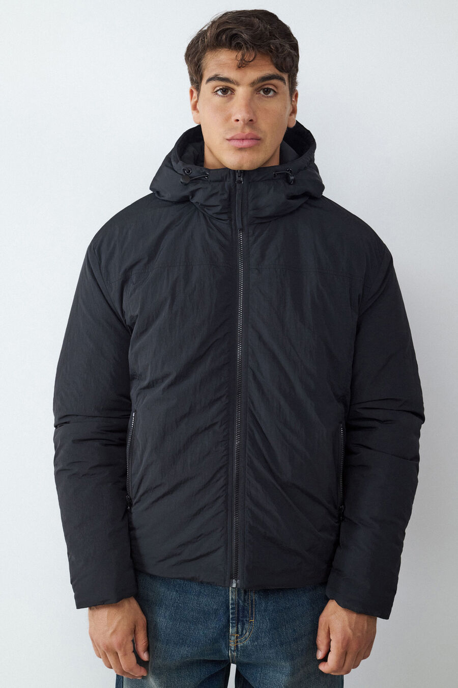 Cazadora acolchada capucha