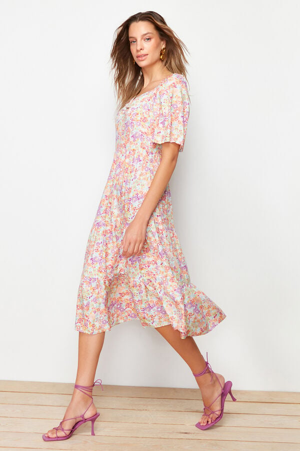 Sweetheart neckline midi dress Sweetheart neckline midi dress