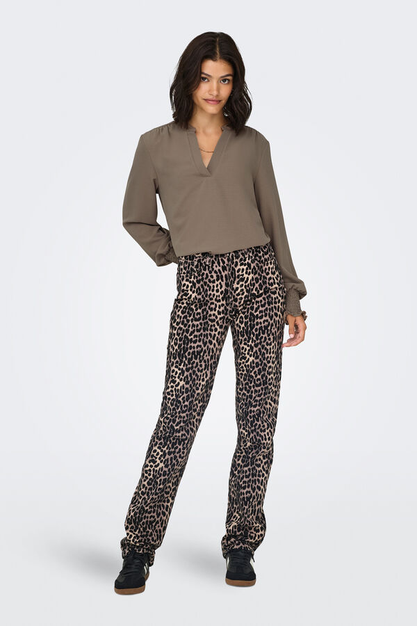 Only Blusa manga larga frunces marr&oacute;n