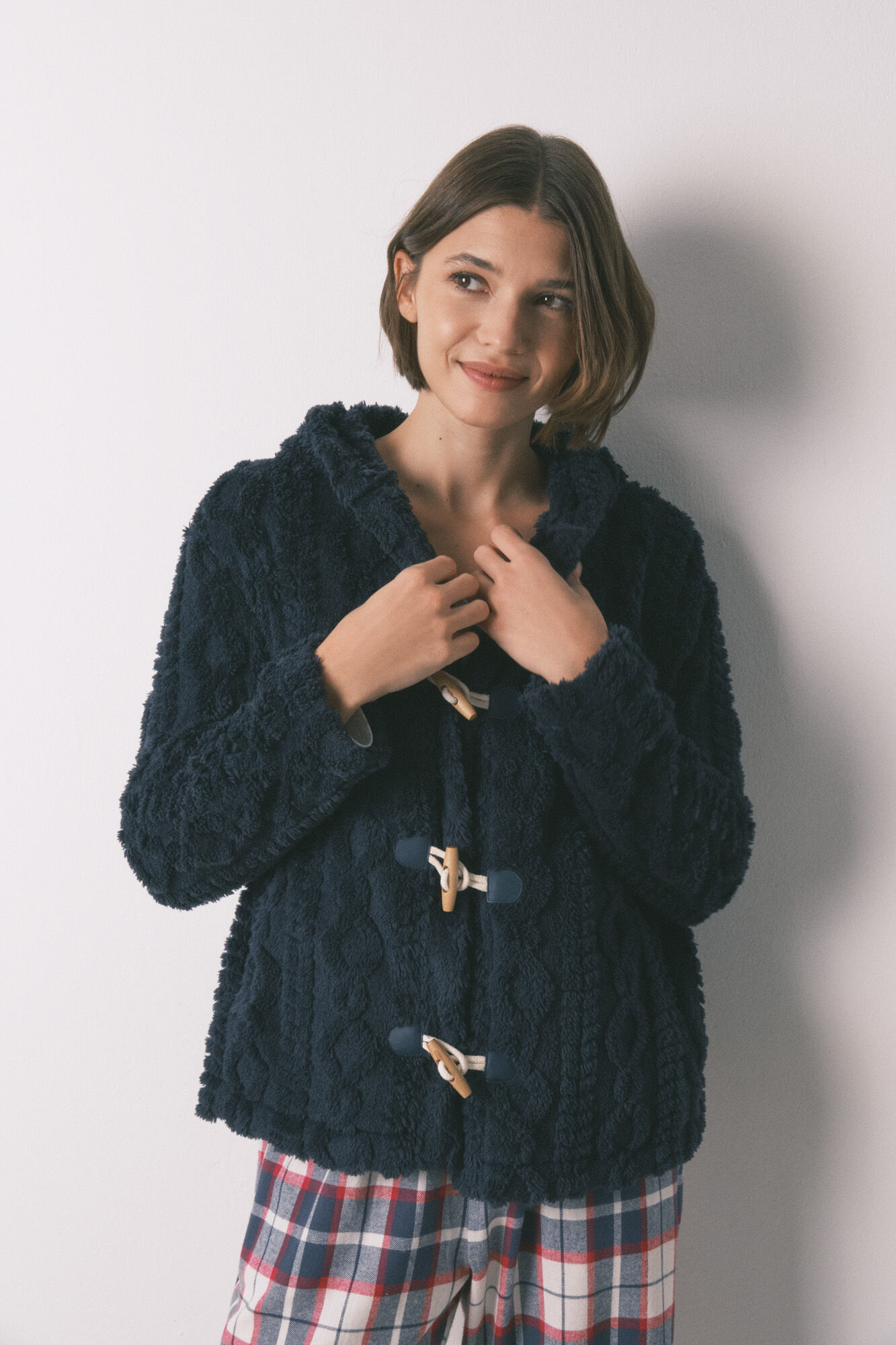 Women'secret Kratki kućni ogrtač sa kapuljačom od mekog plavog flisa