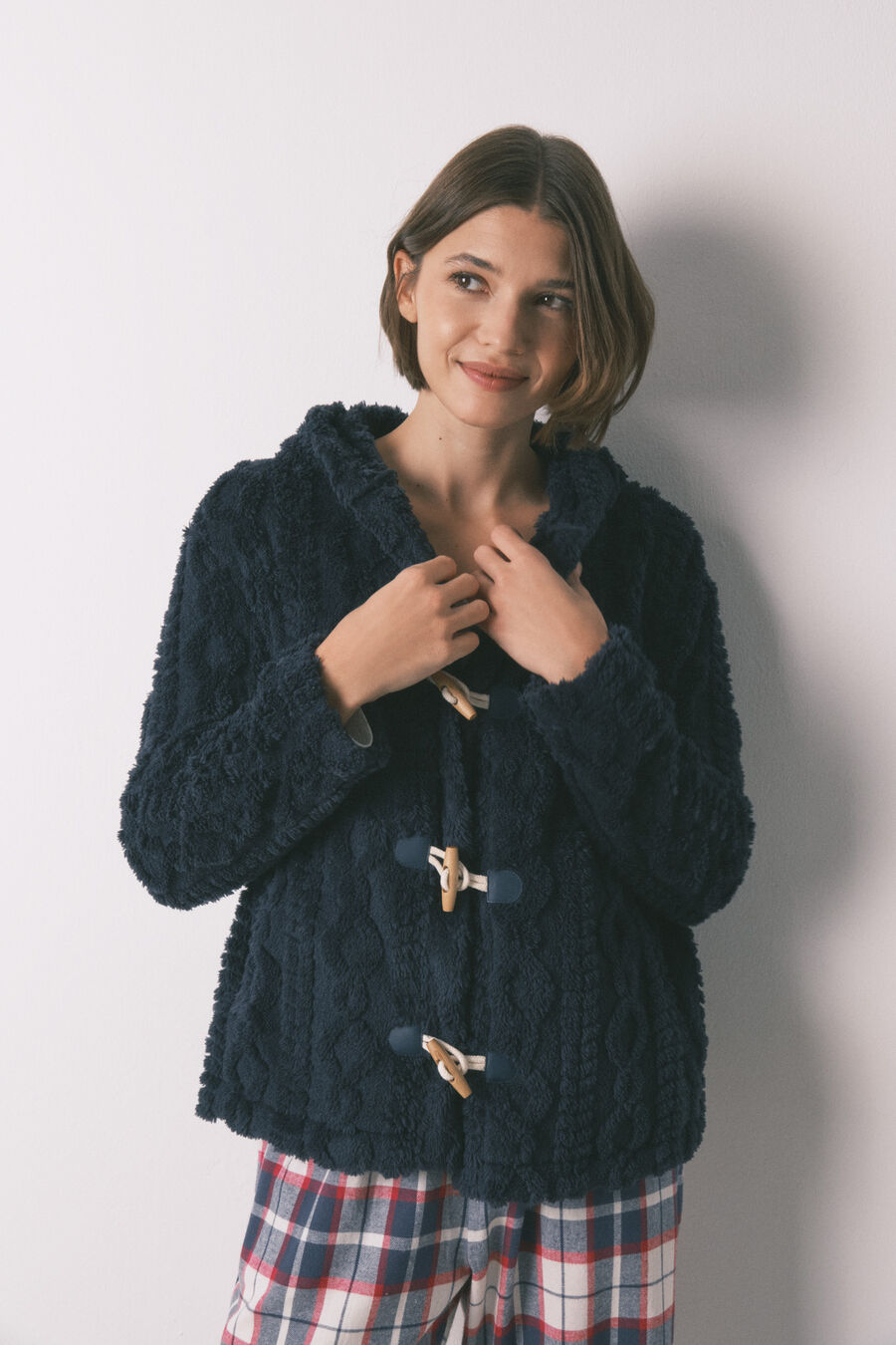 Bata corta capucha polar suave azul