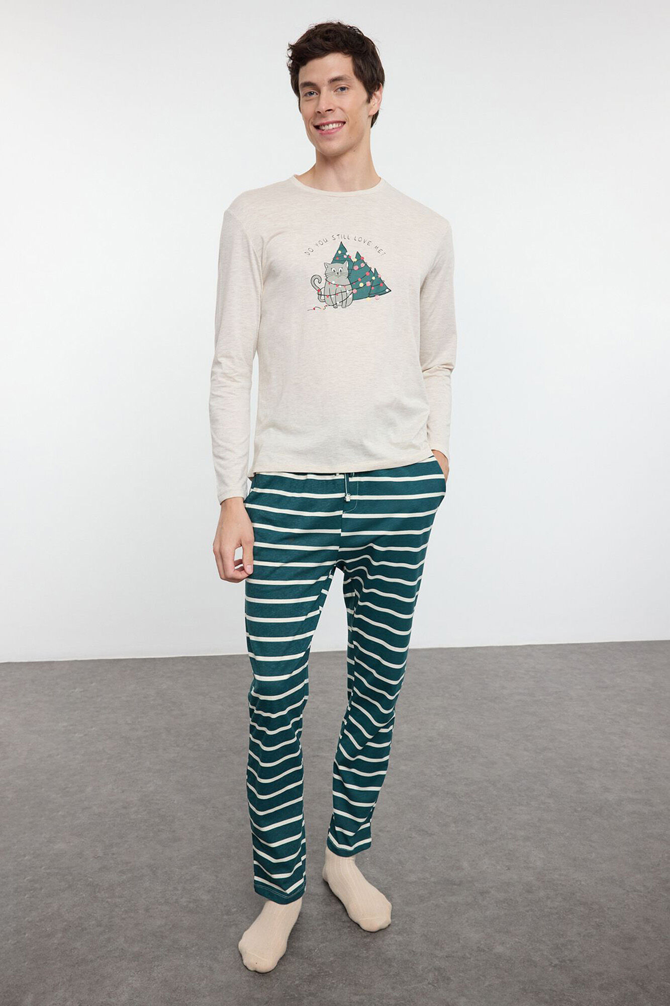 Trendyol Conjunto de pijama de casal bege de Natal com riscas, corte regular 